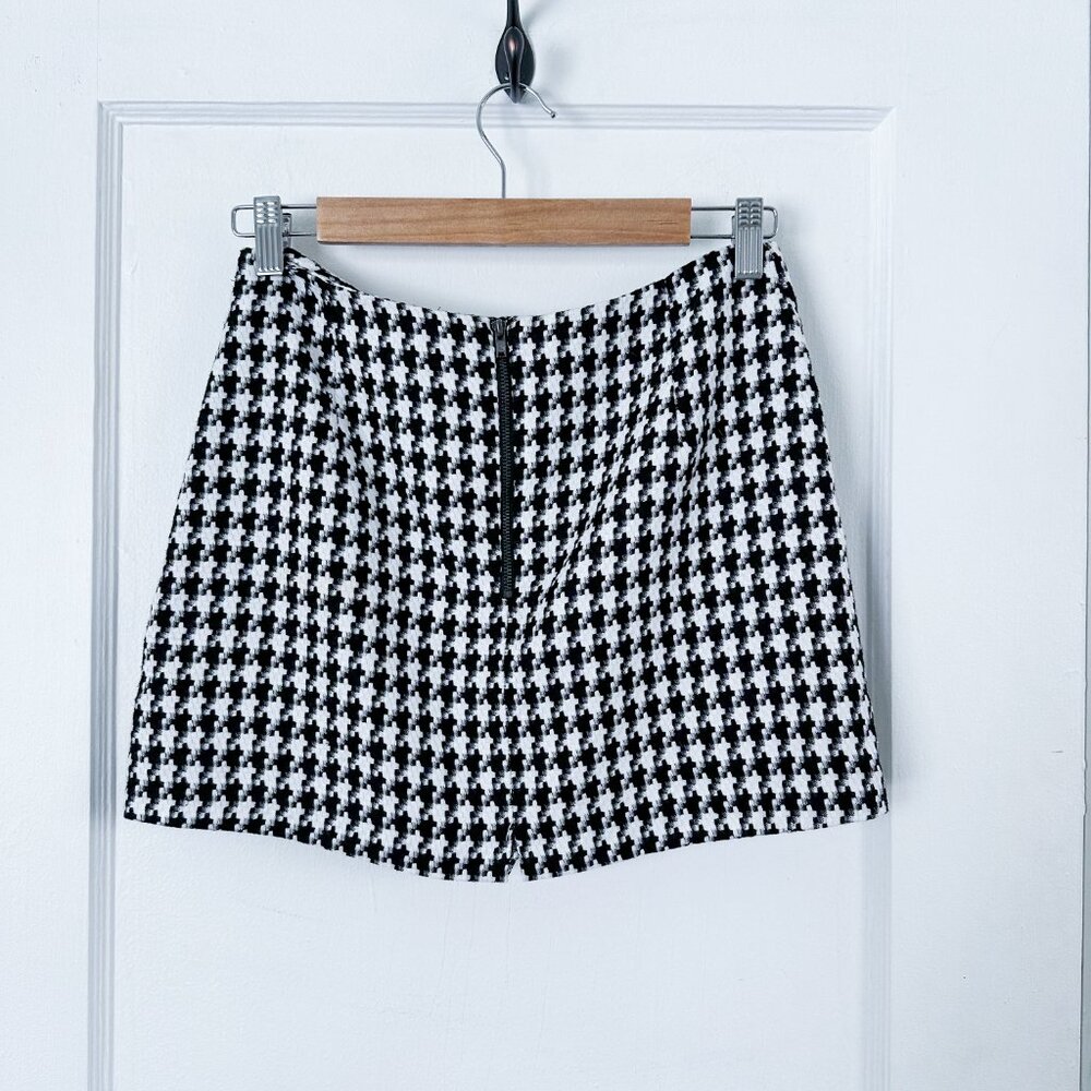 Topshop | Houndstooth Knit Thick Mini Skirt in Black and White Size US 6‎ - Picture 4 of 7